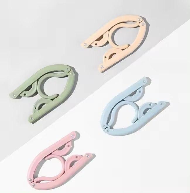 Portable Folding Clothes Hangers | Travel-Friendly, Space-Saving & Durable | CocoCubs